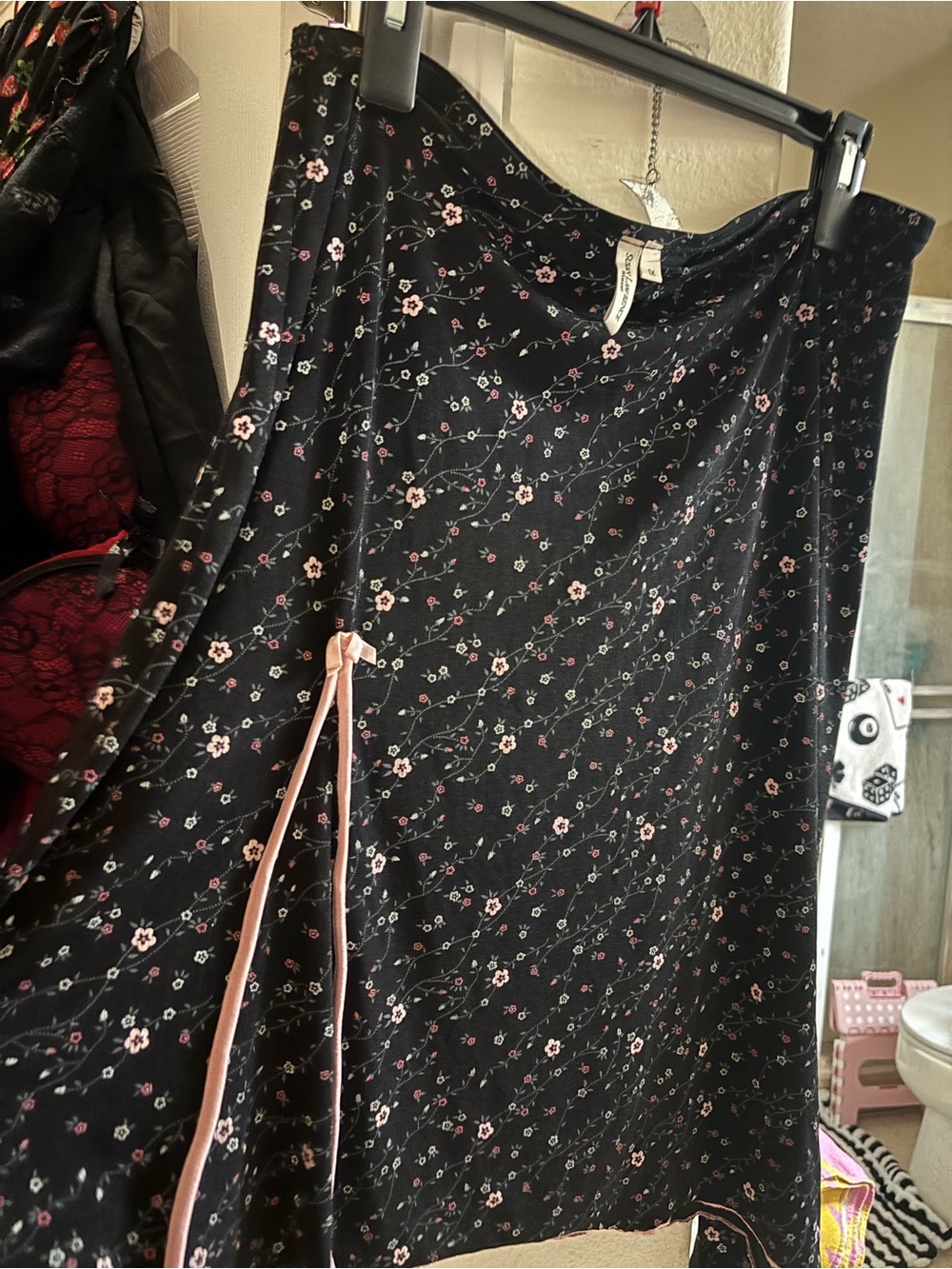 Susan Lawrence Black Floral A-Line Skirt with Pink Accents